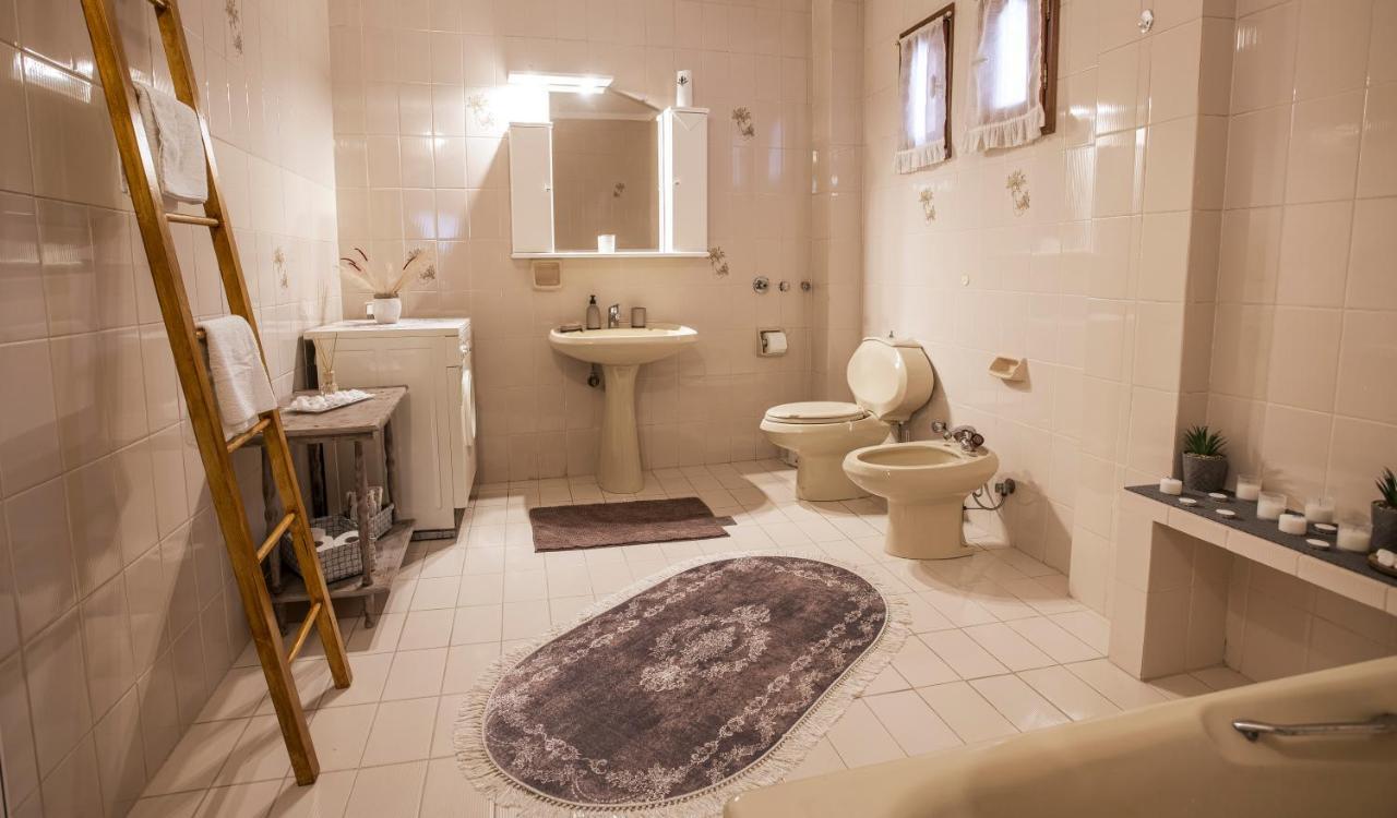 Georgia'S Guesthouse Kastoria Luaran gambar