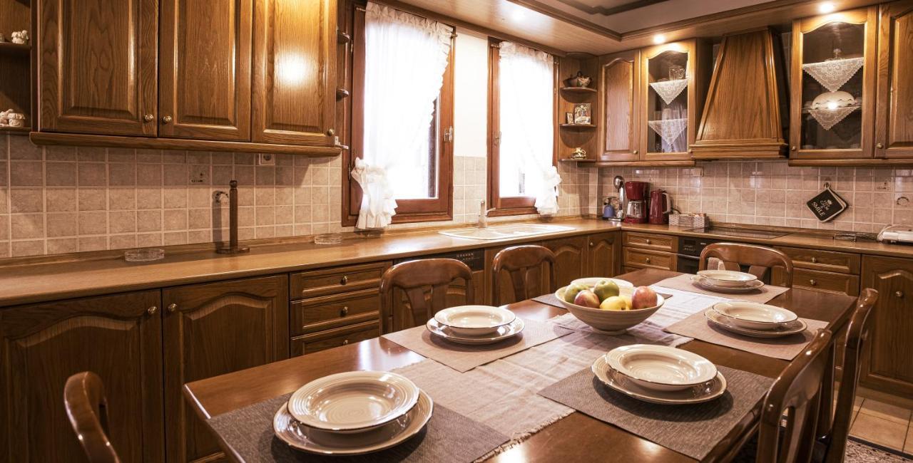 Georgia'S Guesthouse Kastoria Luaran gambar